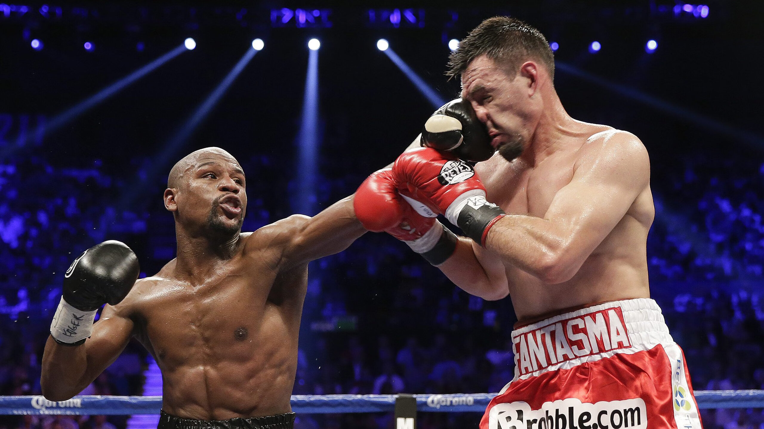 世界杯激战不断:逆转逆境中的经典瞬间,世界杯超燃视频